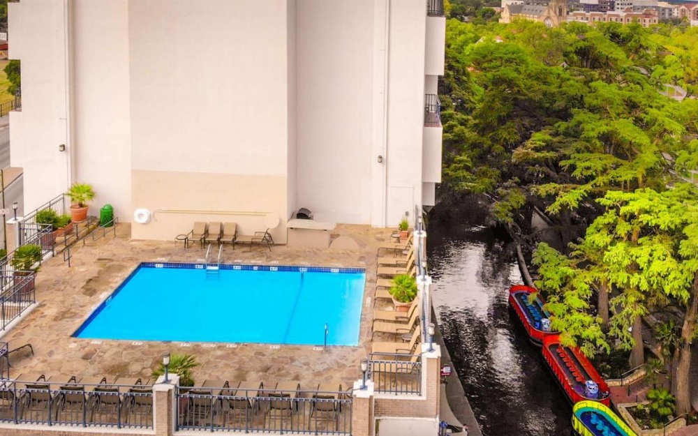 Hilton Palacio Del Rio Image 18